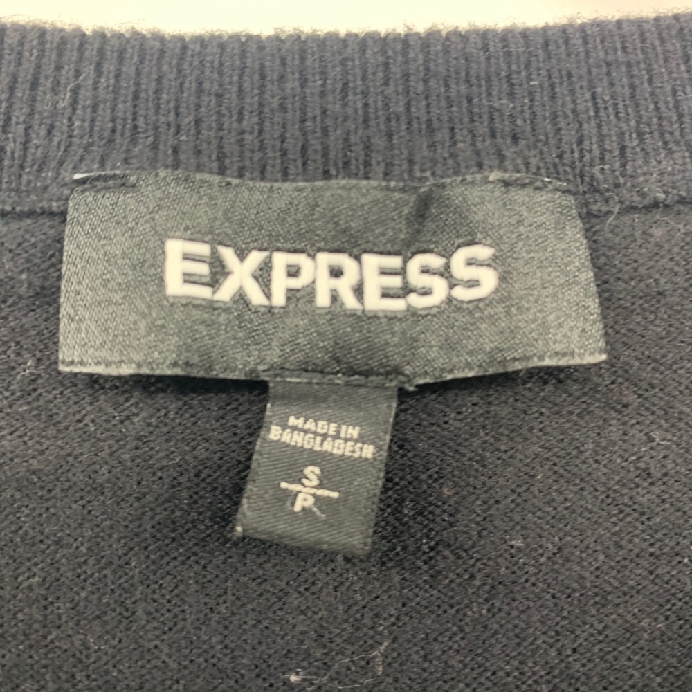 Express Men’s V Neck Pullover - Picture 3 of 3